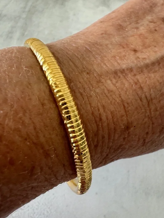 Milor 14k Gold Resin Filed Round Bangle Bracelet Ribbed Texture Bracelet Italy - Picture 7 of 9